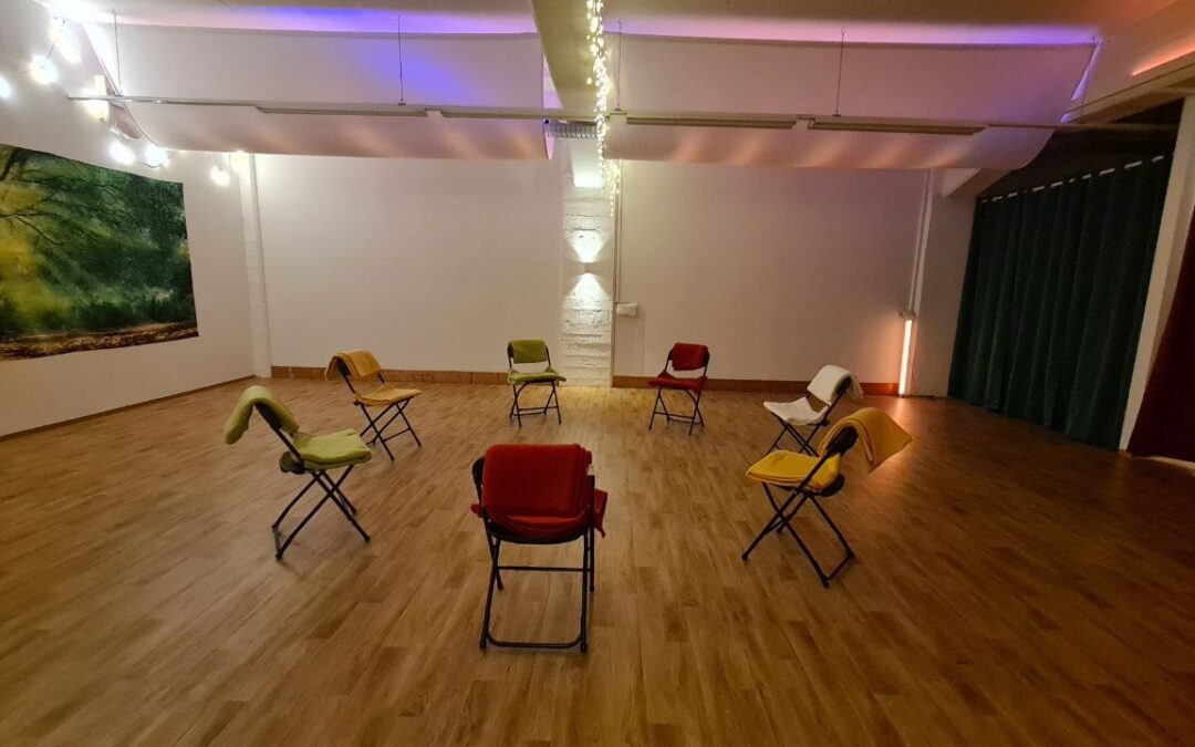 EHRLICHES MITTEILEN für Erwachsene am Dienstag